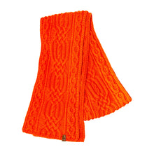 Carica l'immagine nel visualizzatore di Gallery, Schal aus 100% Merino Signalorange