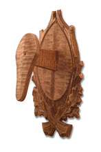 Carica l'immagine nel visualizzatore di Gallery, Piatto trofeo muflone intagliato a mano tipo 651