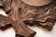 Carica l'immagine nel visualizzatore di Gallery, Piatto trofeo muflone intagliato a mano tipo 651