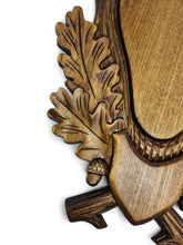 Load image into Gallery viewer, Trophy sign hand-carved roebuck Pilatus
